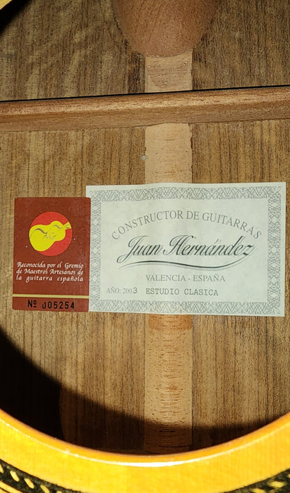 Juan Hernandez Estudio Classical Guitar Handmade in Spain 2003, Solid Spruce, Solid Mango Back