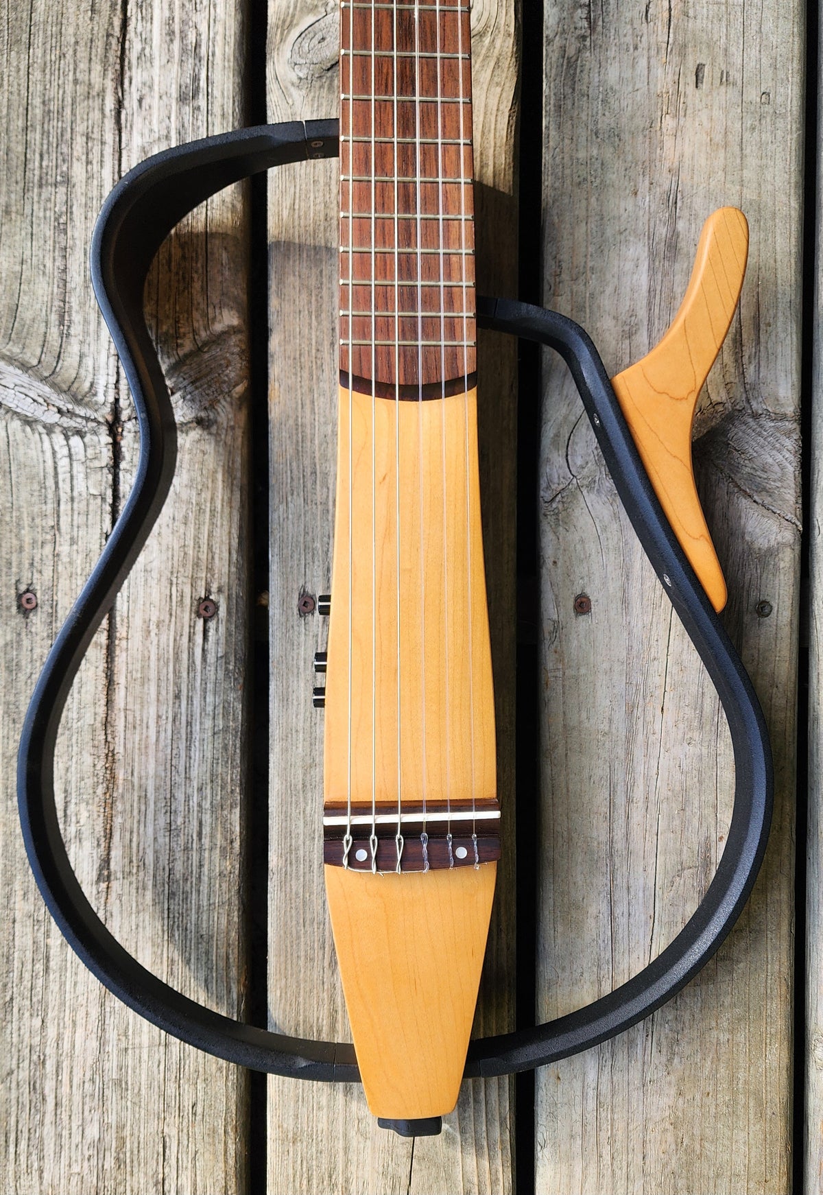 Yamaha Silent Electric-Acoustic Nylon String Guitar SLG-100N (USED)