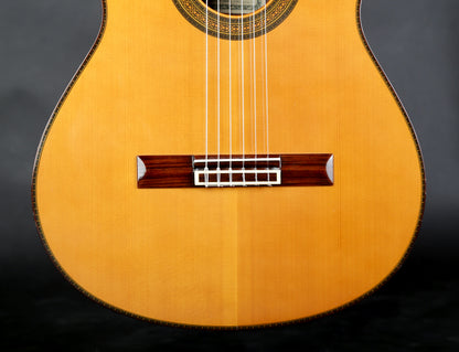Yamaha GC-41 Grand Concert Classical Guitar Signed by Luthier 2009 Solid Spruce, HRW