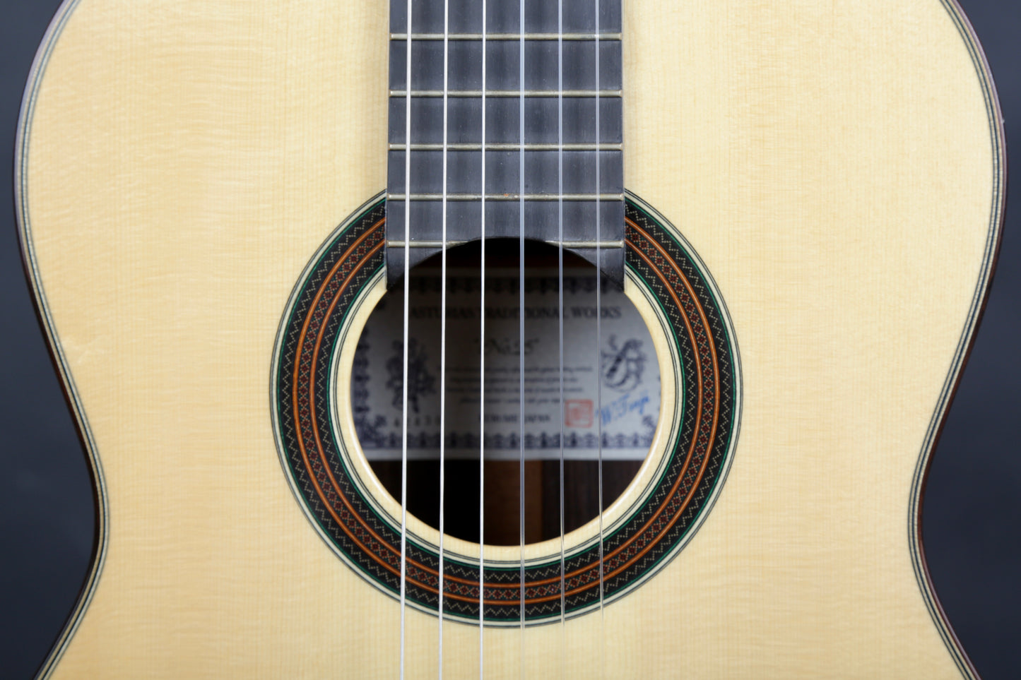 Asturias Traditional Works No.25 Handmade Classical Guitar Japan 2016