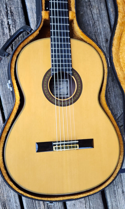 Yamaha GC-5 Concert Classical Guitar Signed by Ezaki, Solid Spruce, Indian Rosewood 1979
