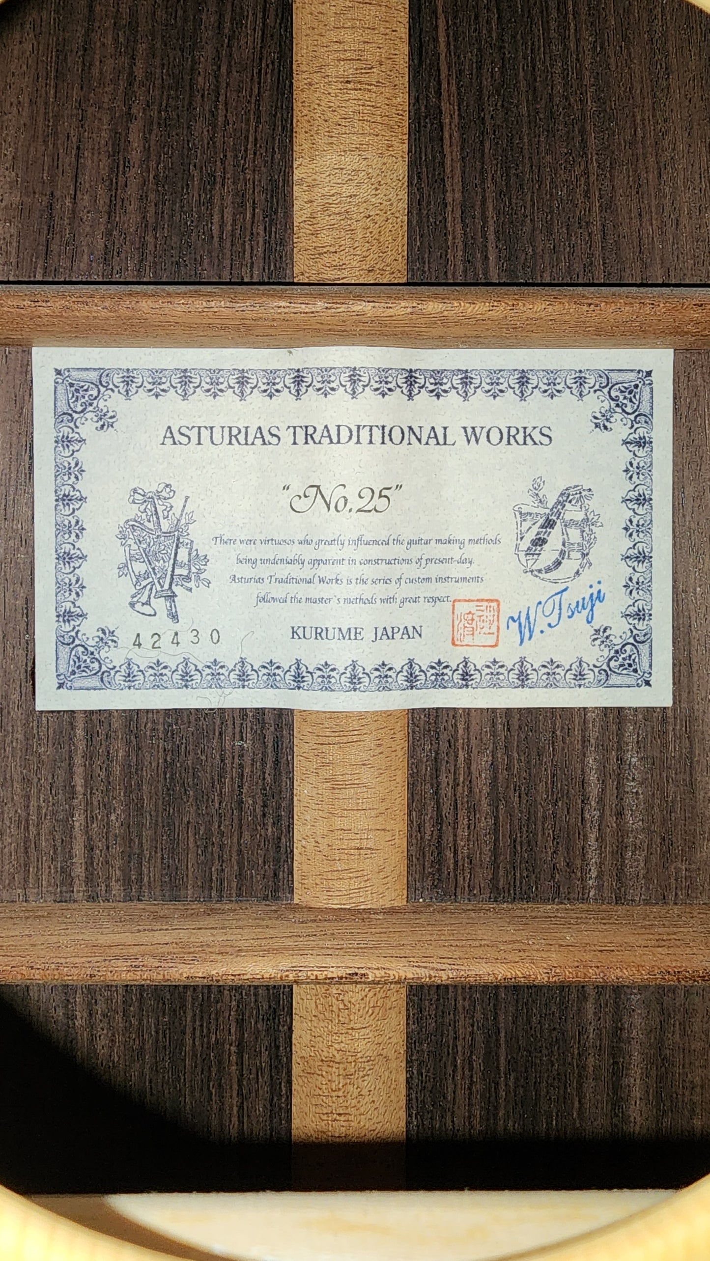 Asturias Traditional Works No.25 Handmade Classical Guitar Japan 2016