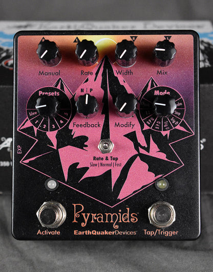 Earthquaker Devices LTD Pyramids 스테레오 플랜저 기타 페달, 솔라 이클립스 안경 포함