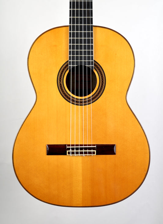 Juan Hernandez Estudio Classical Guitar Handmade in Spain 2003, Solid Spruce, Solid Mango Back