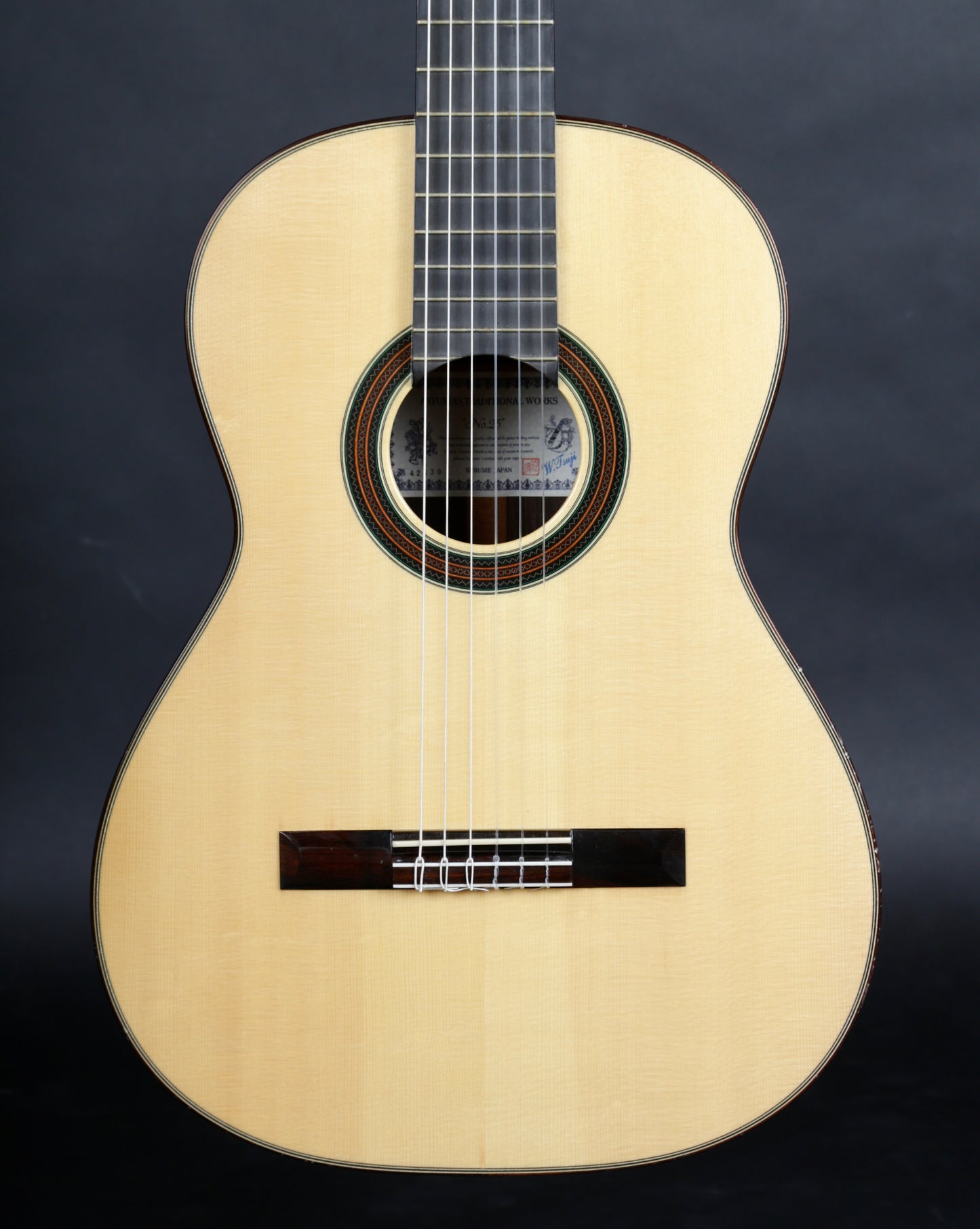 Asturias Traditional Works No.25 Handmade Classical Guitar Japan 2016