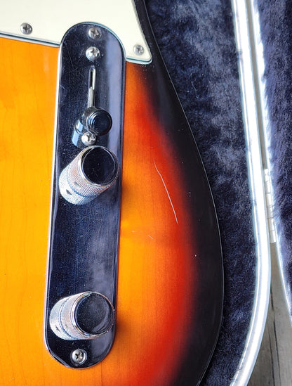 Fender American Standard Telecaster Sunburst, Maple Fretboard 1993