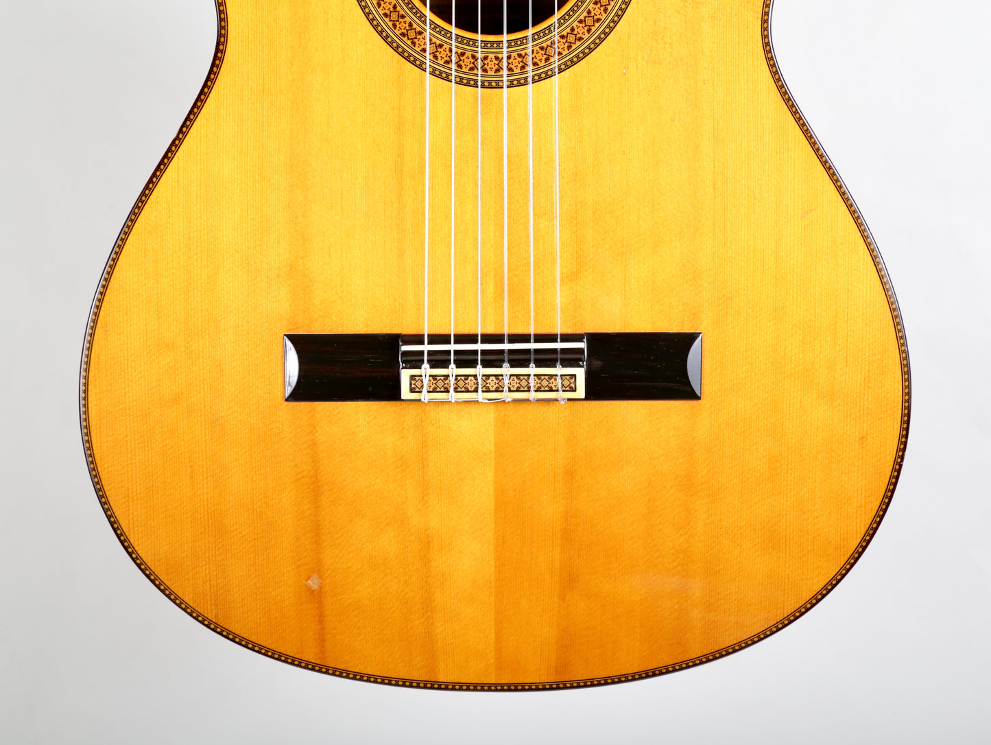 Yamaha GC-51 Grand Concert Classical Guitar Masterbuilt by Kato, Solid Spruce, Brazilian Rosewood 1983