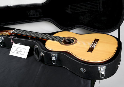 Wataru Tsuji S-2 Handmade Concert Classical Guitar 2012 Solid Spruce, IRW Signed by Tsuji