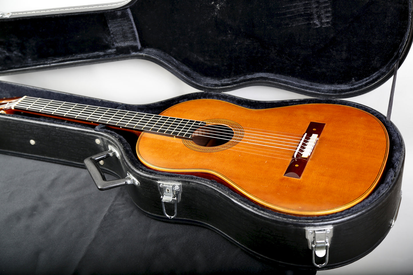 Masami Otani One-of-a-kind Handmade Classical Guitar Japan 1998 All Solid Woods