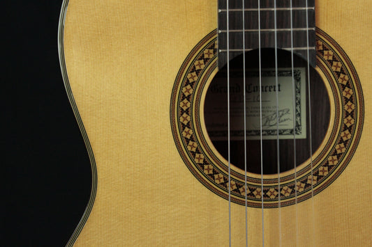 Yamaha GD-10 Grand Concert Classical Guitar Solid Spruce, Indian Rosewood 1990