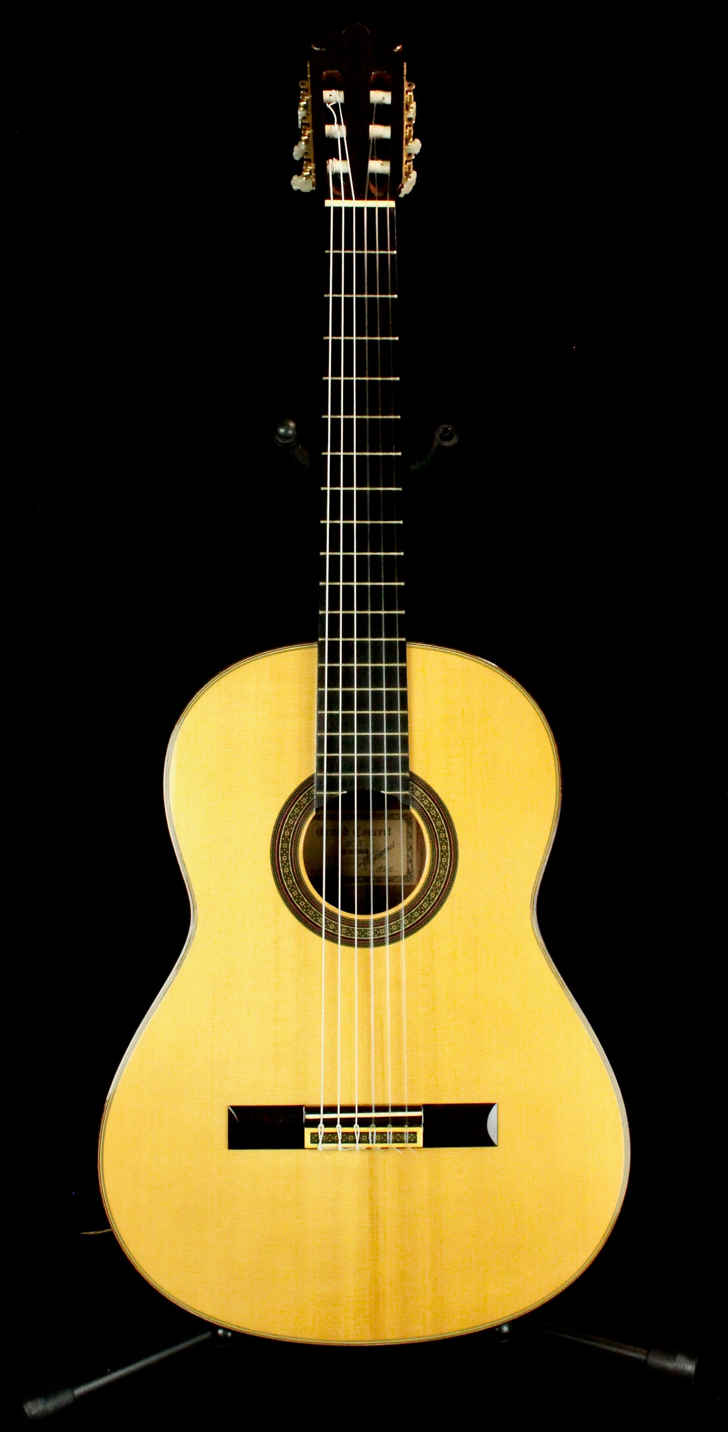 Yamaha GC-5 Grand Concert Classical Guitar Signed by Ezaki, Solid Ezo Spruce, IRW 1980