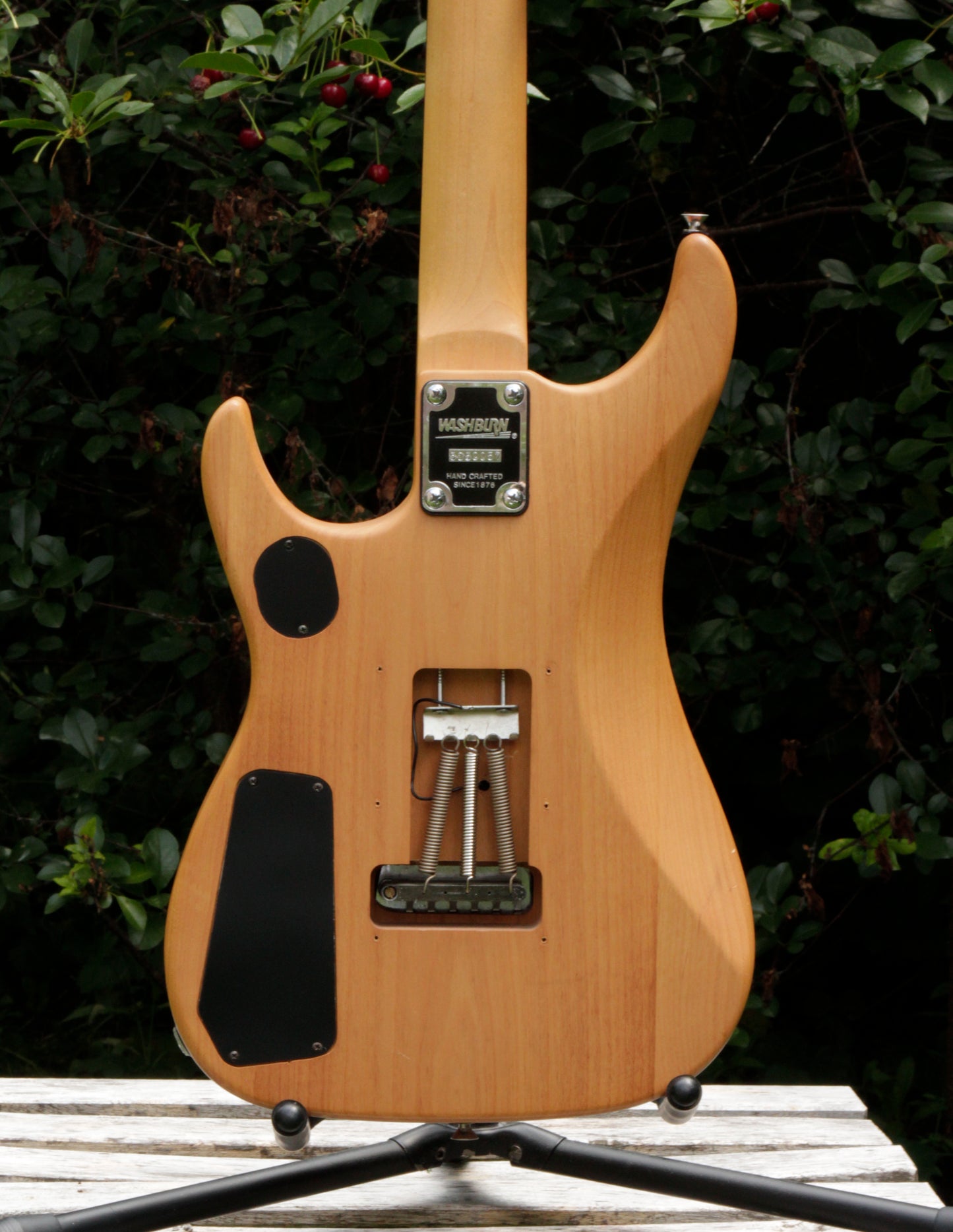 Washburn N2 Nuno Bettencourt Superstrat Electric Guitar Japan 1995
