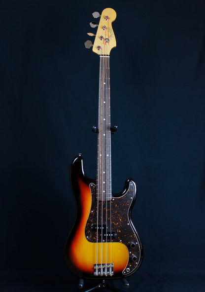 Fender Vintage Reissue '62 Precision Bass 2015 Basswood Sunburst