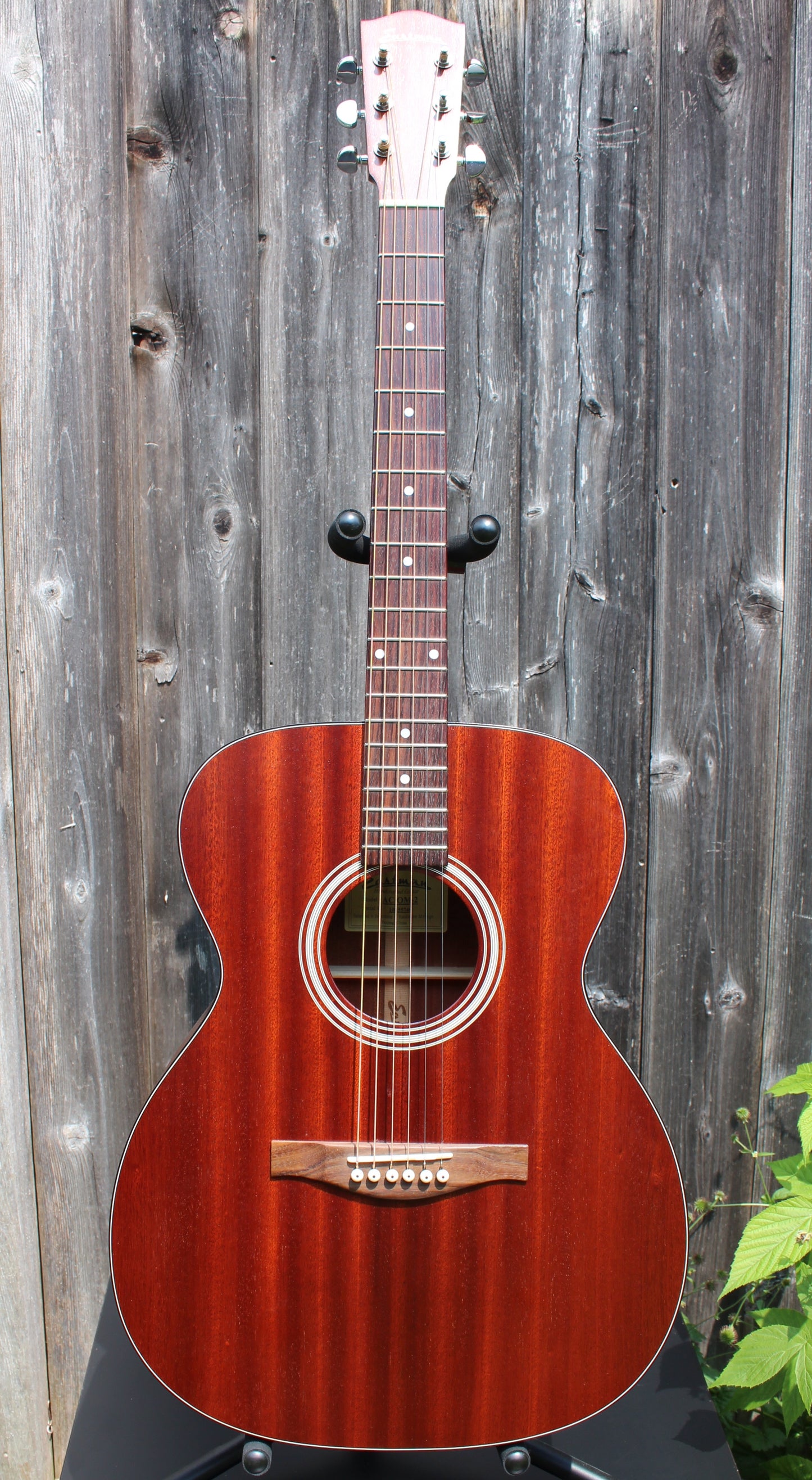 Eastman AC-OM2 Orchestra Acoustic Guitar 2016
