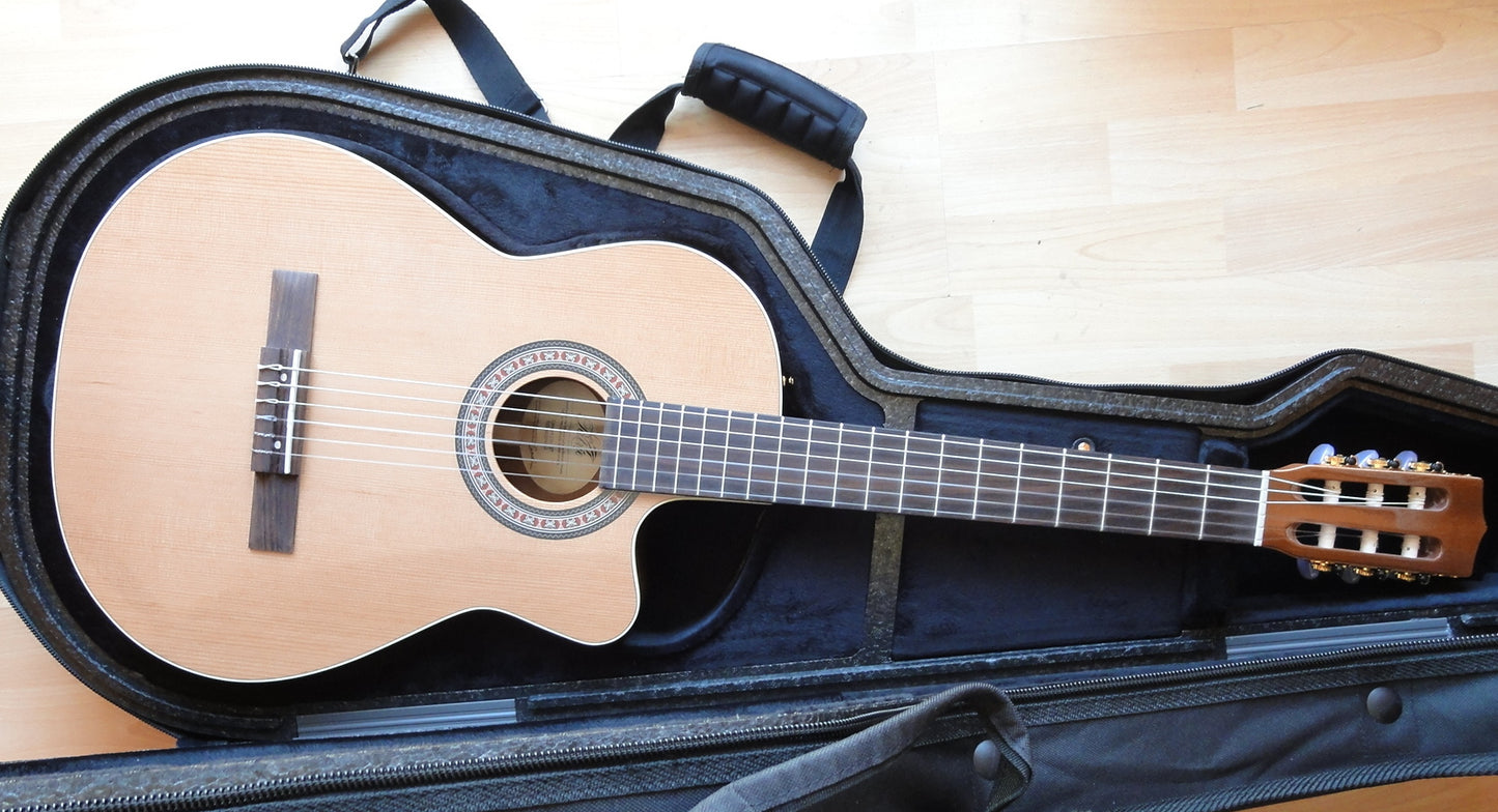 La Patrie Concert Cutaway Nylon String Acoustic-Electric Guitar