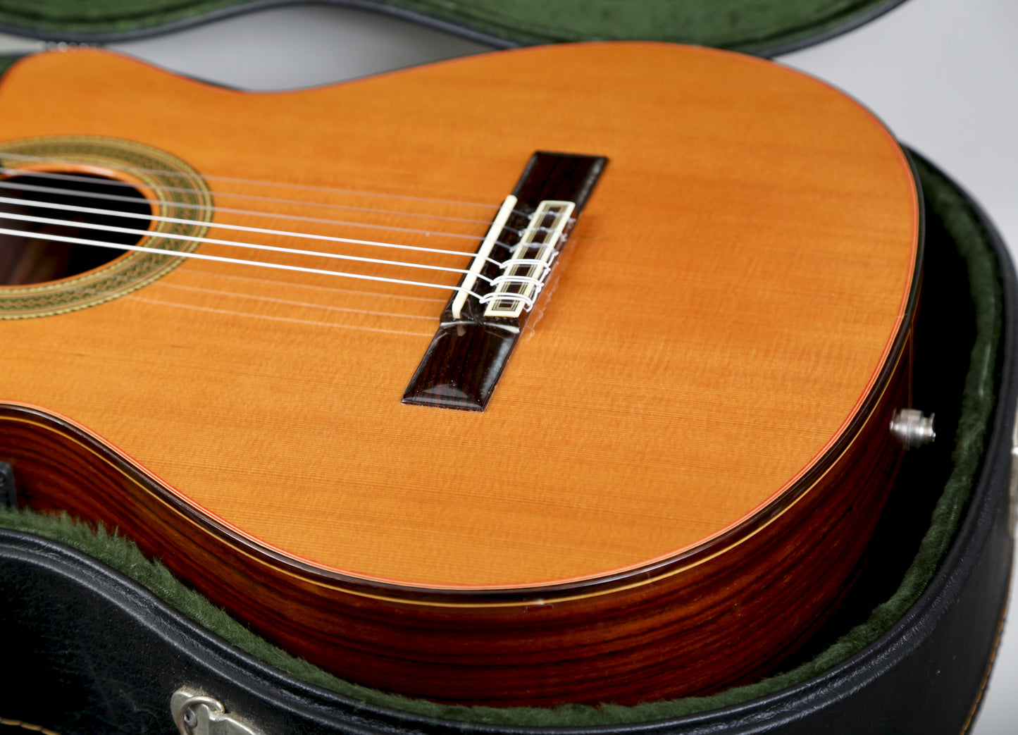 Jose Ramirez 2N-CWE Cutaway Nylon String Acoustic Electric Guitar Handmade in Spain 2008, Solid Cedar, IRW