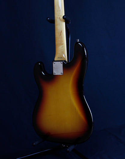 Fender Vintage Reissue '62 Precision Bass 2015 Basswood Sunburst