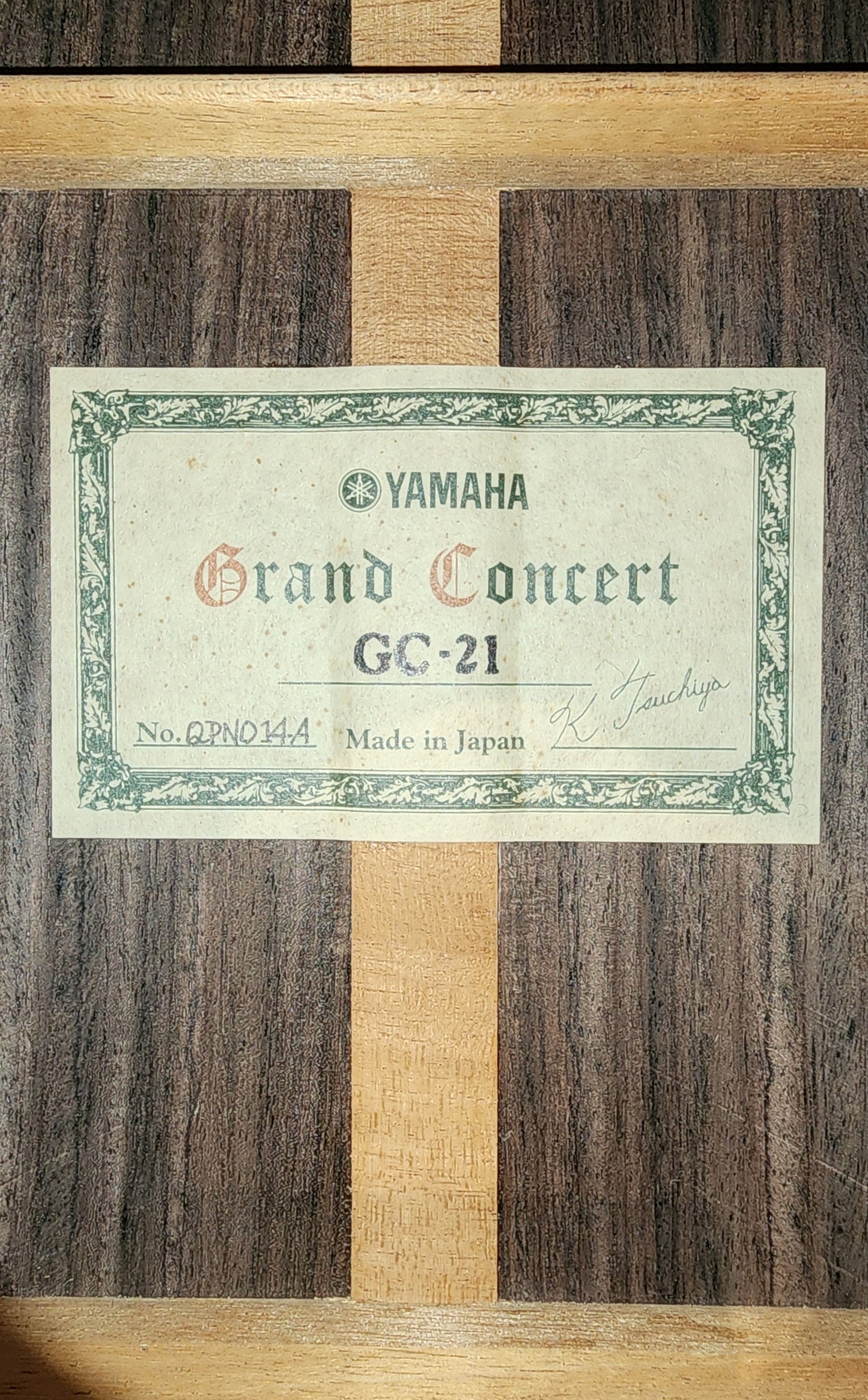 Yamaha GC-21 Grand Concert Classical Guitar Signed by Luthier 2009 Solid Spruce, IRW