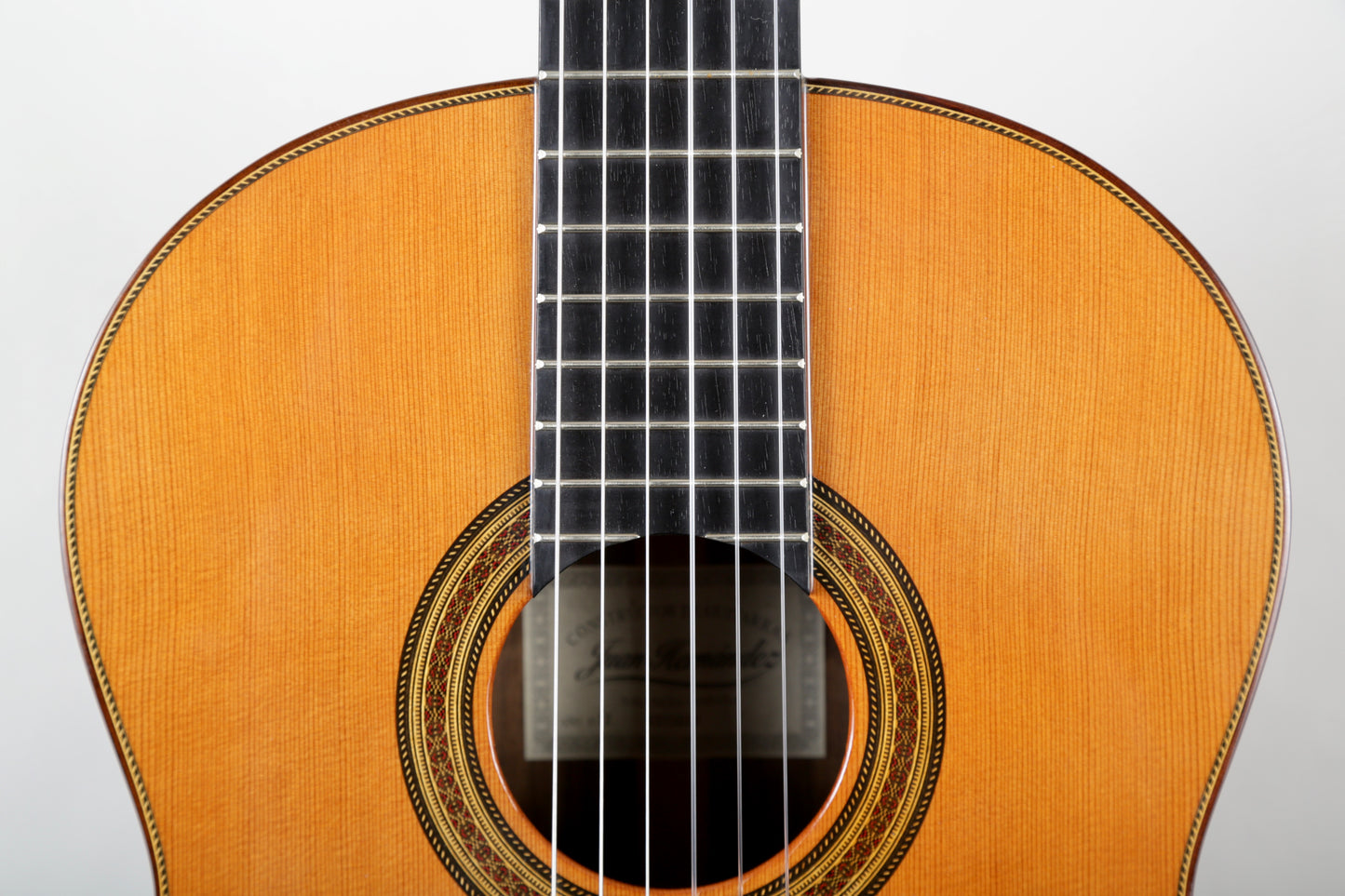 Juan Hernandez Estudio Classical Guitar Handmade in Spain 2012, Solid Spruce, Solid Mango Back