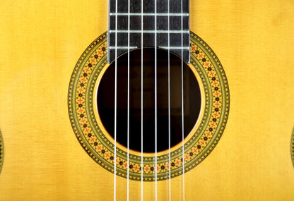Yamaha GC-20 Concert Classical Guitar Handmade by Toshiro Kato
