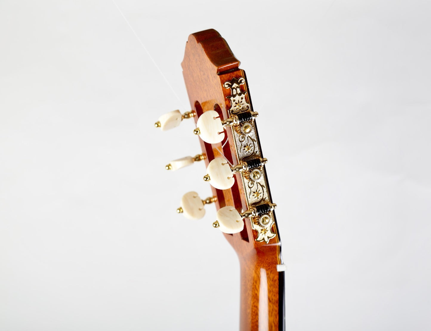 Yamaha GC-20 Concert Classical Guitar Handmade by Toshiro Kato