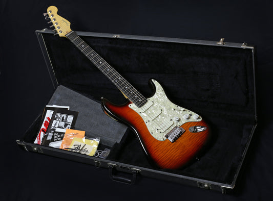 Fender Strat Ultra 1996 Sunburst 50th Anniversary Stratocaster Flame Maple Top, Ebony Fretboard