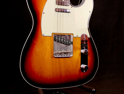 Fender Telecaster Deluxe Vintage 62 Reissue Sunburst Japan 2013