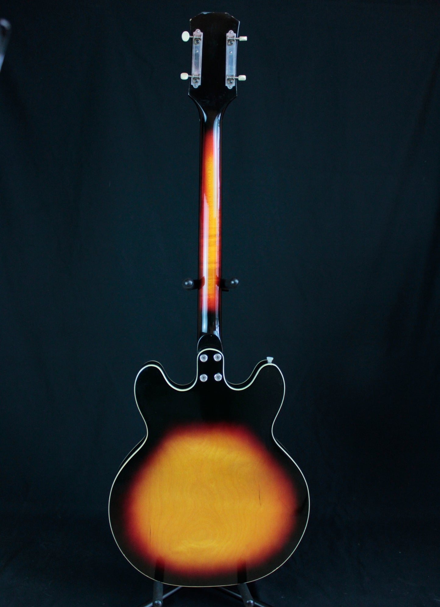 Harmony H22/1 Hollowbody Double Cutaway Bass Sunburst 1970s