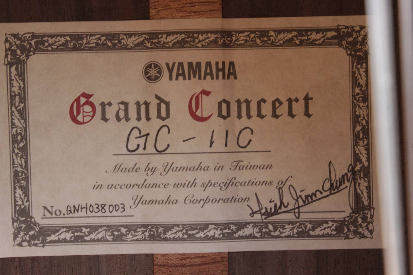Yamaha GC-11C Grand Concert Classical Guitar 2007 Solid Cedar, IRW