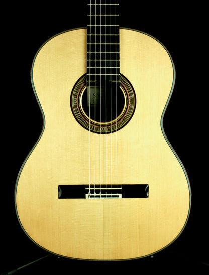 S Yokoo PRELUDE Kohno Class Handmade Classical Guitar 1992