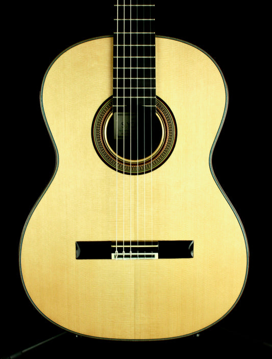 S Yokoo PRELUDE Kohno Class Handmade Classical Guitar 1992
