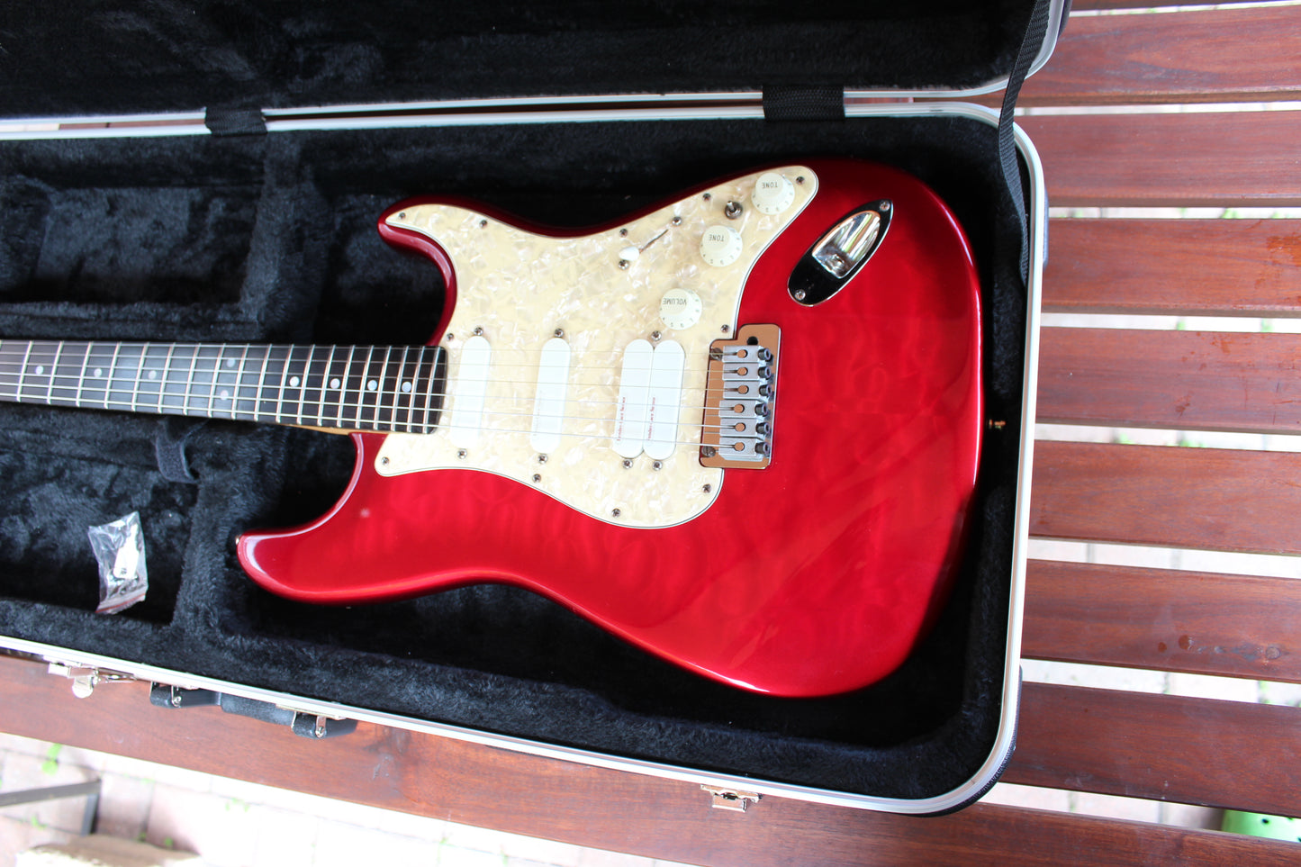 Fender Stratocaster Plus Ultra 1998 Crimson Burst