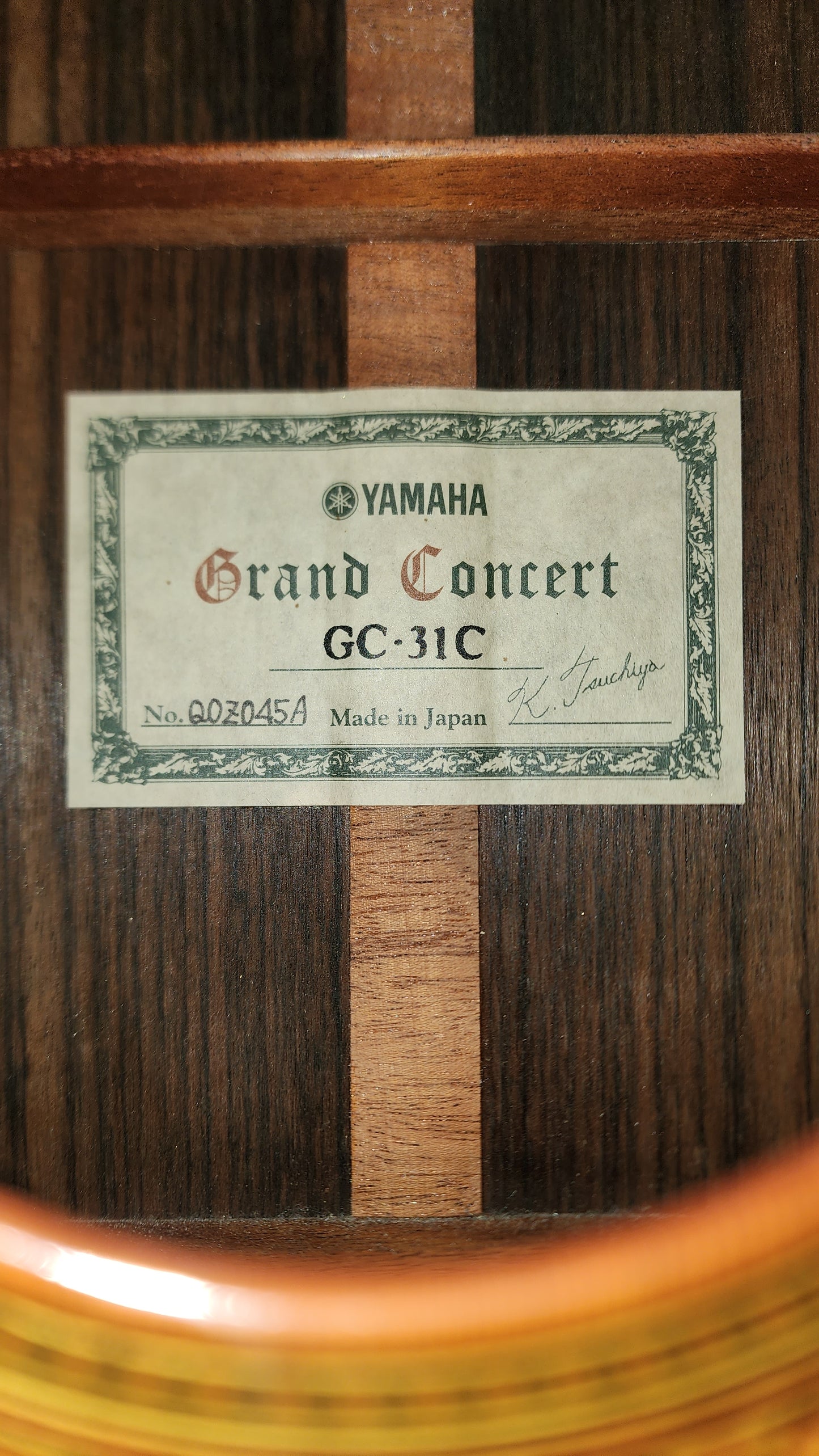 Yamaha GC-31C Grand Concert Classical Guitar Signed by Luthier 2008 Solid Cedar, Solid IRW