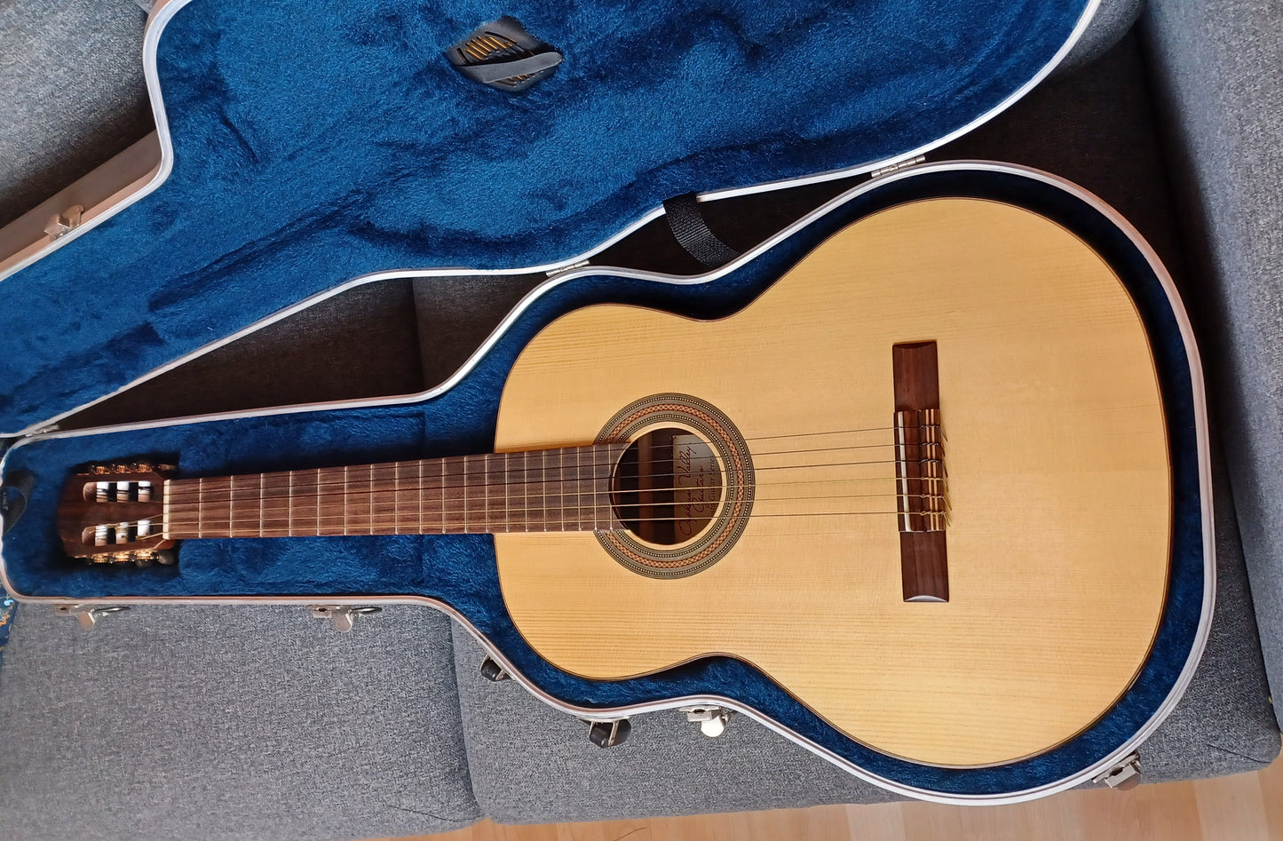 Orpheus Valley Fiesta F65S 2015 Handmade in Kremona Classical Guitar